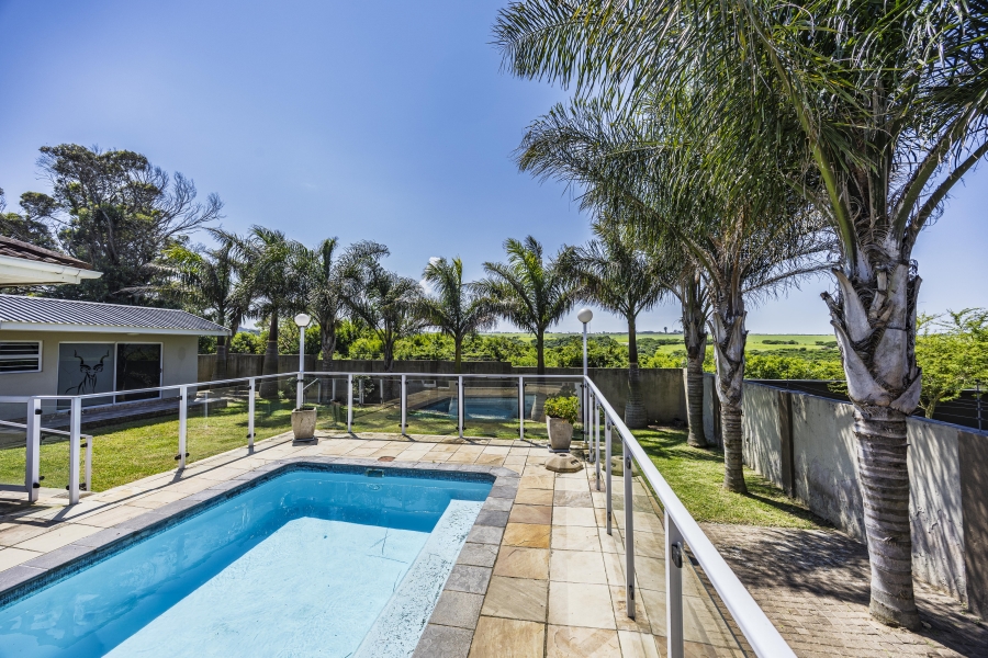 4 Bedroom Property for Sale in Sunrise On Sea Eastern Cape